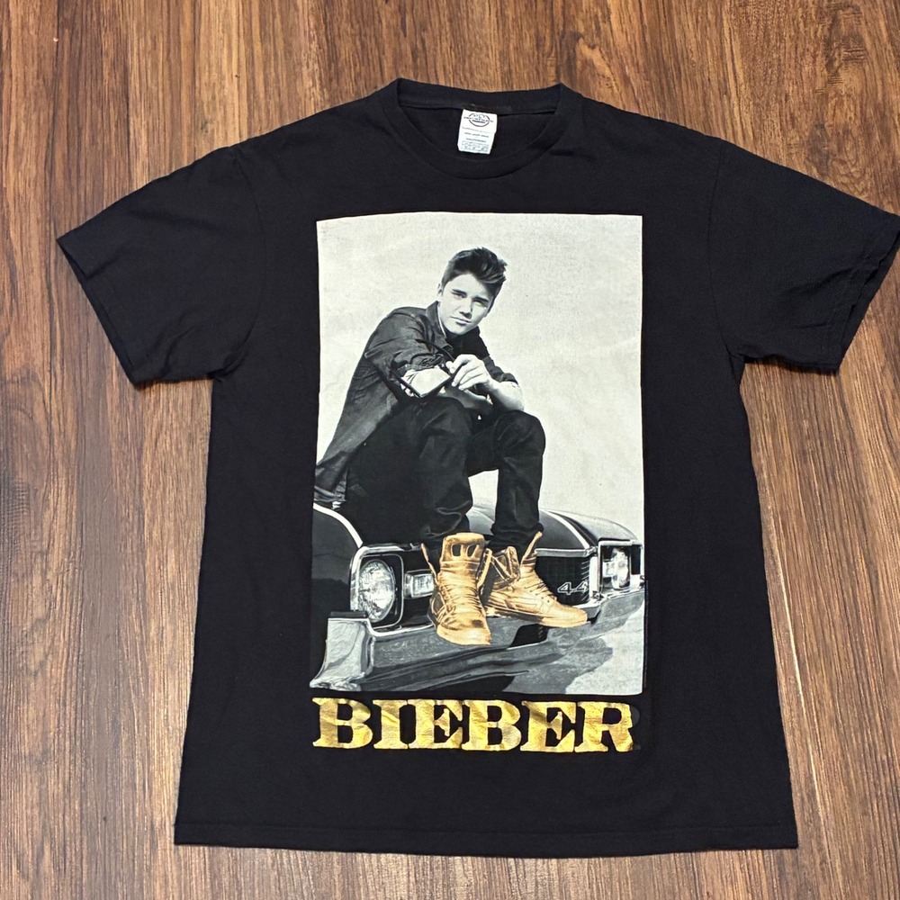 Justin Bieber Graphic T-Shirt Gold Foil‎ Shoes Black Men's M Pop Music Tee
